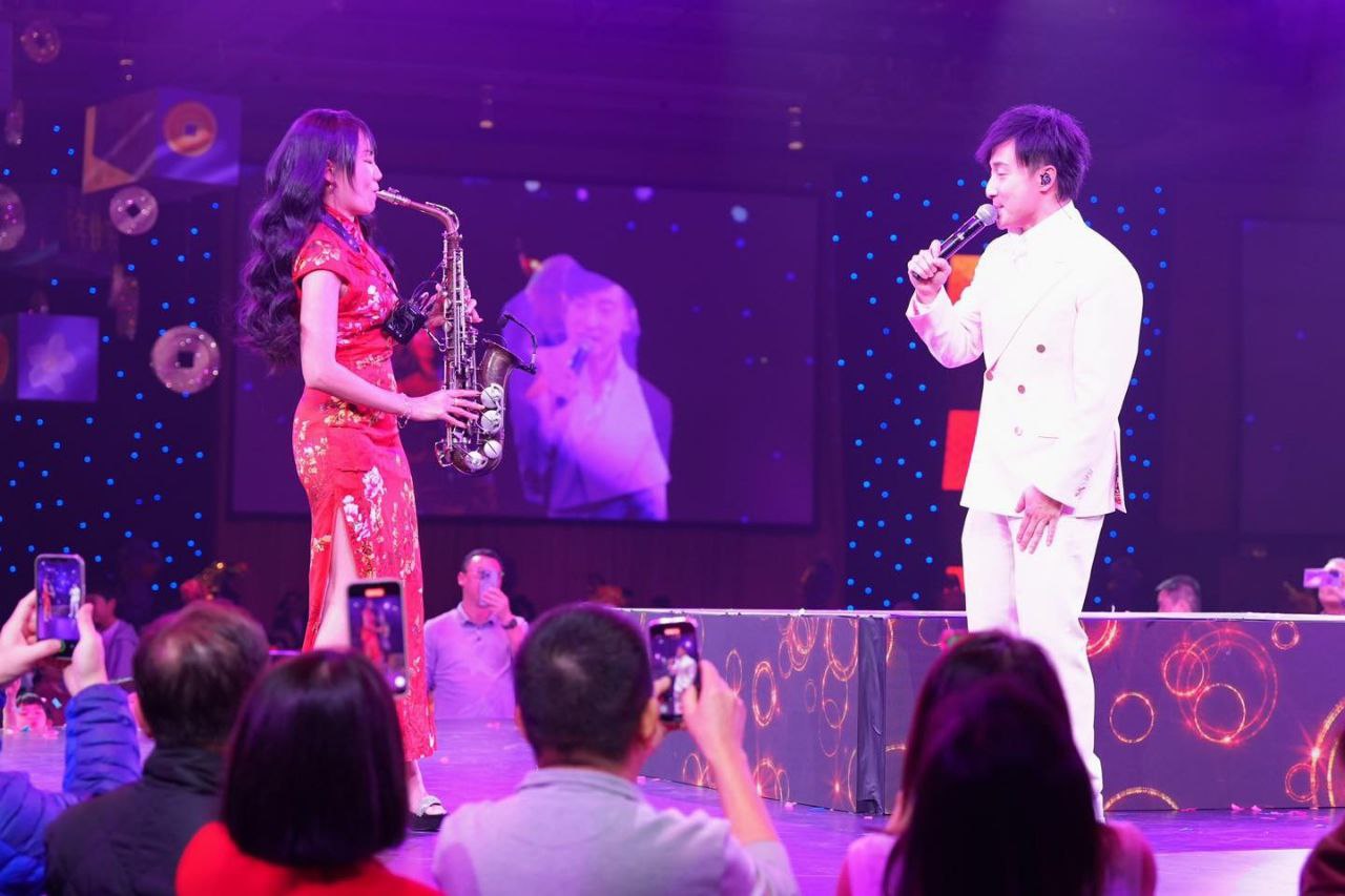 2025 拉斯維加斯與方力申合作演出